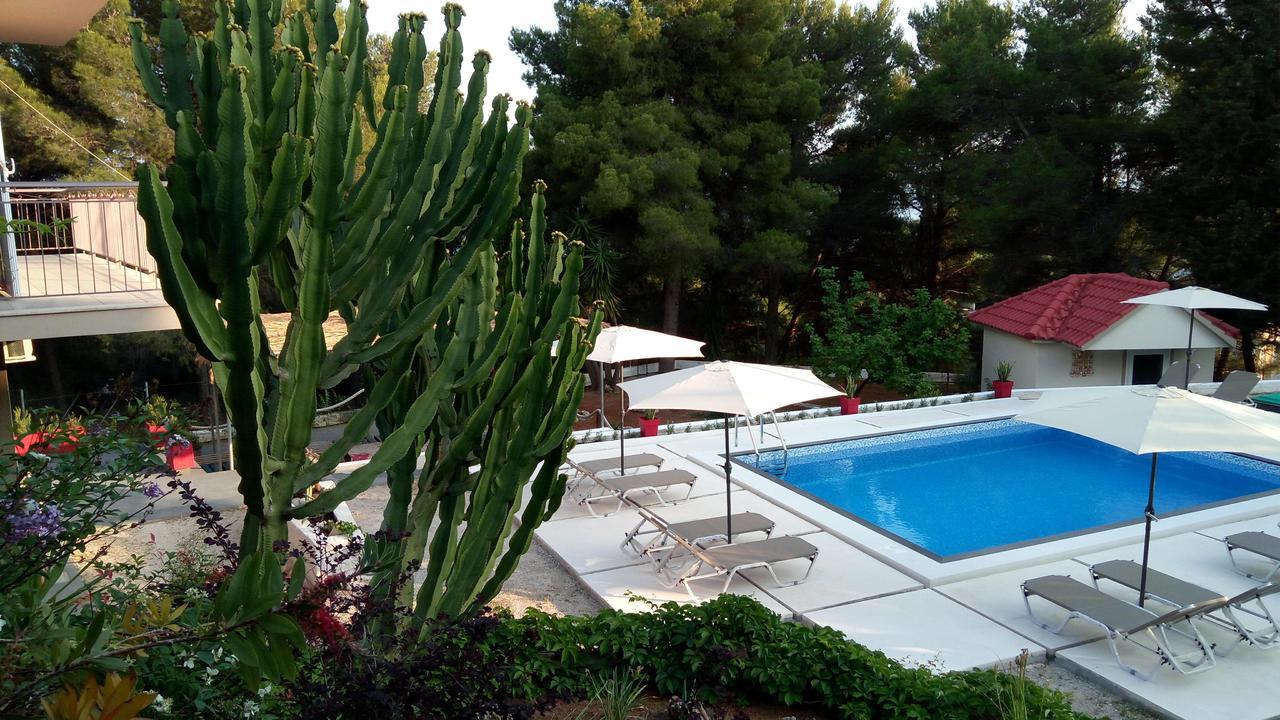 Pessada Bay Studios And Apartments Pesádha Exterior photo