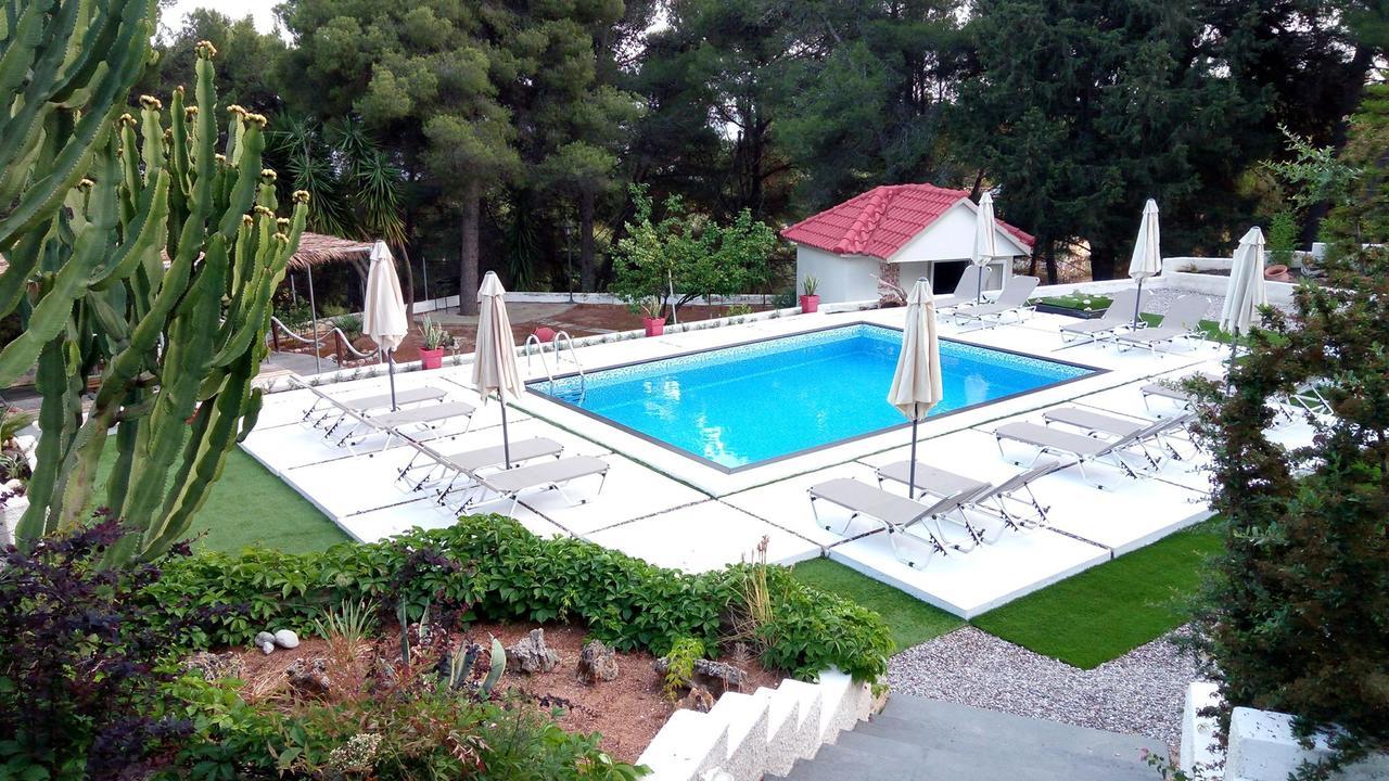 Pessada Bay Studios And Apartments Pesádha Exterior photo